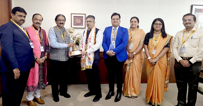 National Stock Exchange's MD & CEO Ashishkumar Chauhan was honored with the Suryadatta National Award 2024 by the Suryadatta Education Foundation