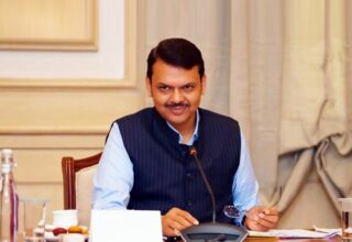 Devendra-Fadnavis-500x4701