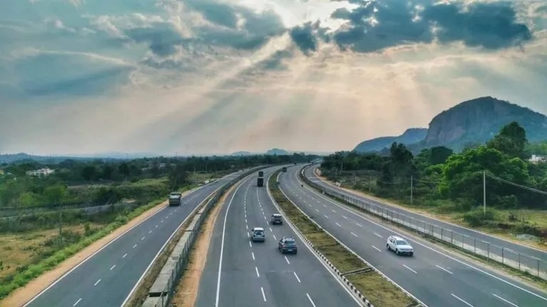 Pune Bengaluru highway